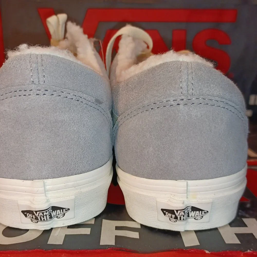 Vans Men 10 Old Skool Cozy Hug Sherpa -- Suede-- Drizzle/Marshmallow VN0005UA6J6